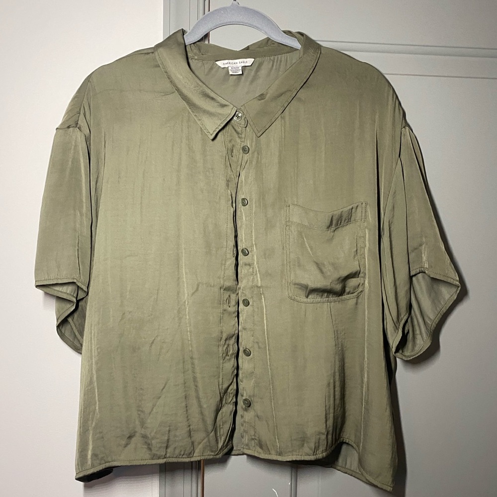 AE crop top button down